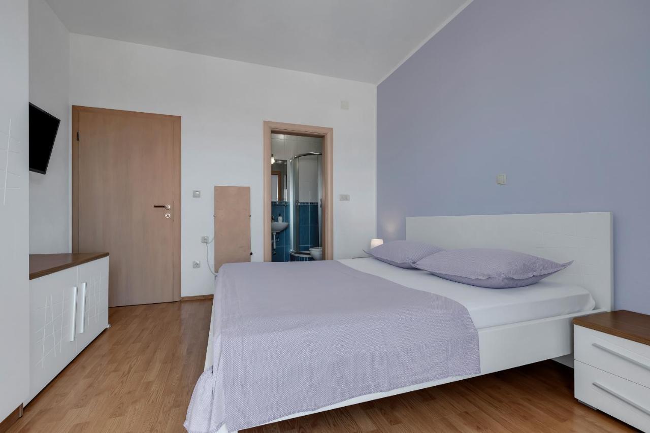 Stunning City View Apartment Makarska Buitenkant foto